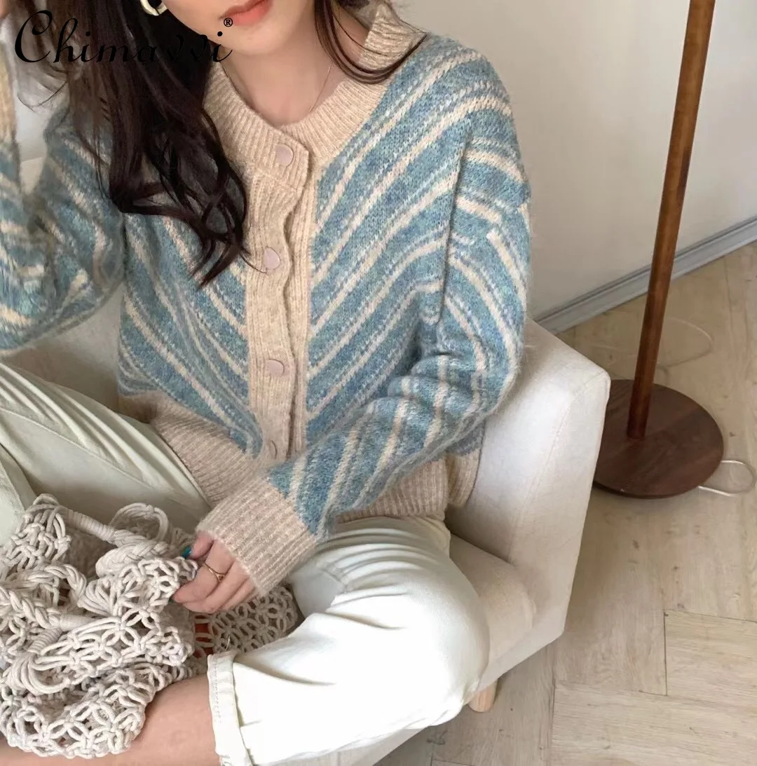 

Women's Coat Autumn 2021 Blue Striped Long Sleeve Knitted Cardigan Autumn Korean Round Neck Thick Outer Wear Sweater