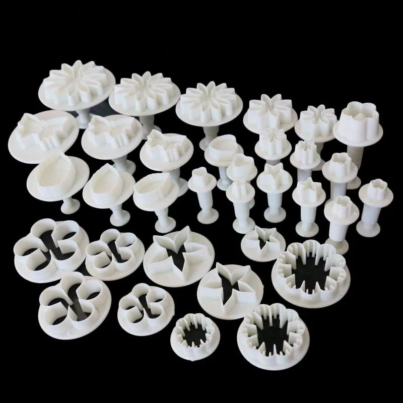 Set of 33 Cookie Cutters with Pistons and Stamps-Designs Varies -Perfect for Decoration Cakes Sweet Pasta Fondants Glas | Дом и сад