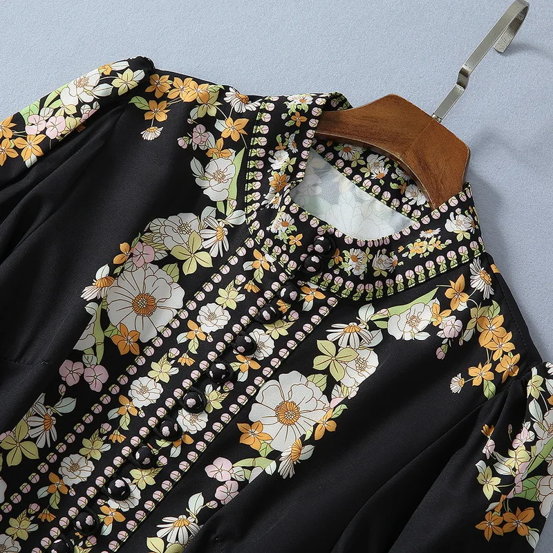 

Spring 2020 for European and American women's wear Long sleeve collar Restoring ancient ways is printed Fashion black dress