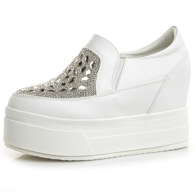 

Four Seasons New Rhinestone Platform Hidden Wedge Shoes White Shoes Female Wedge Wild tao jiao Heels Platform Shoes Female