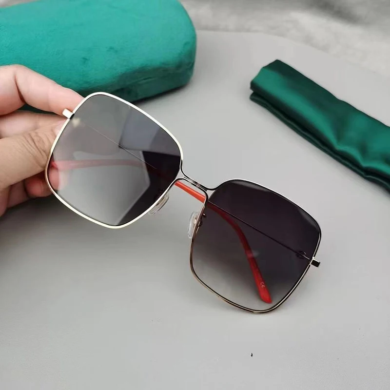 

Italy new brand GG0443 luxurious fashion womem sunglsses Titanium square large retro eyewaer frames and UV gradual lens