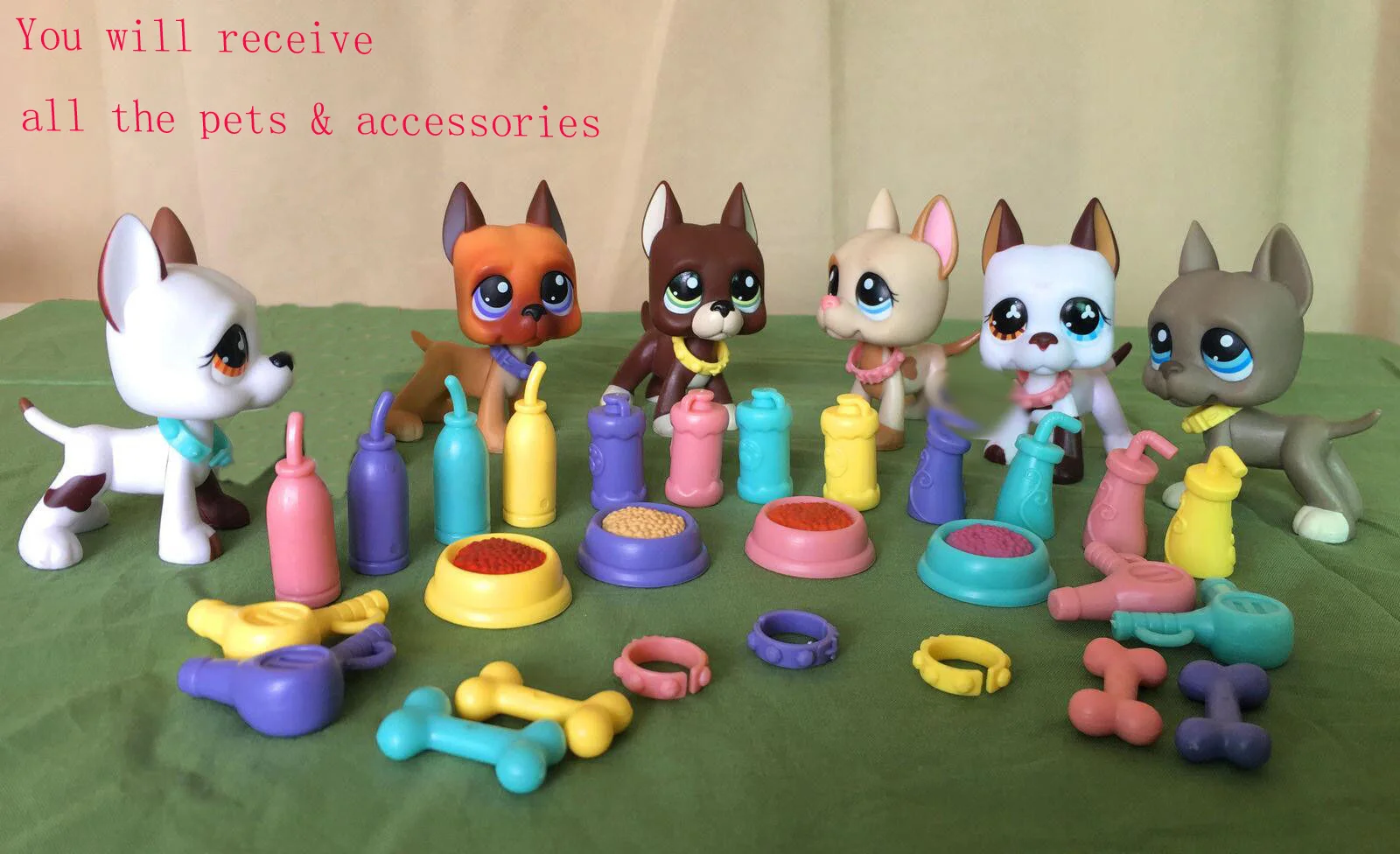 6X Мультяшные животные собаки игрушки Great Dane Dogs и 3x аксессуары случайные
