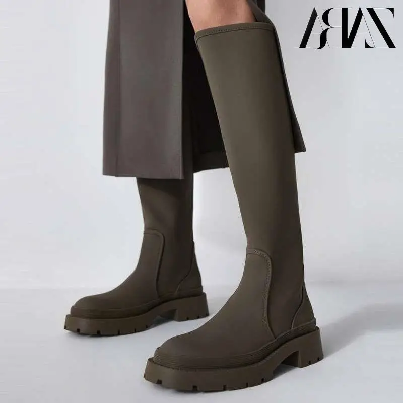 Женские высокие сапоги без застежки ZA теплые плюшевые до колена на массивном