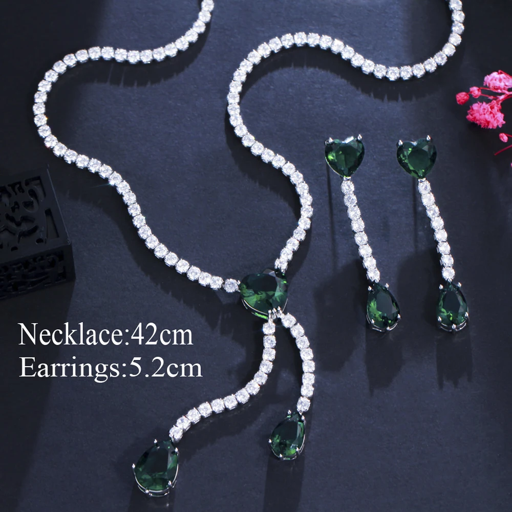 Серьги-кисточки и ожерелье из кубического циркония зеленого цвета длинная