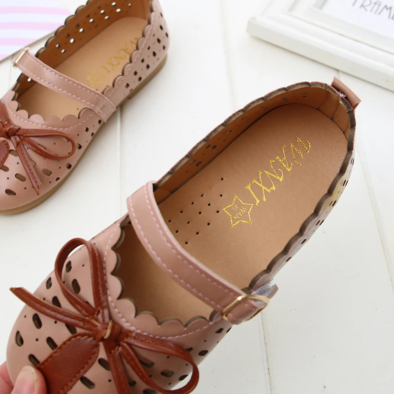 Балетные туфли на плоской подошве для девочек модельные с цветочным принтом и