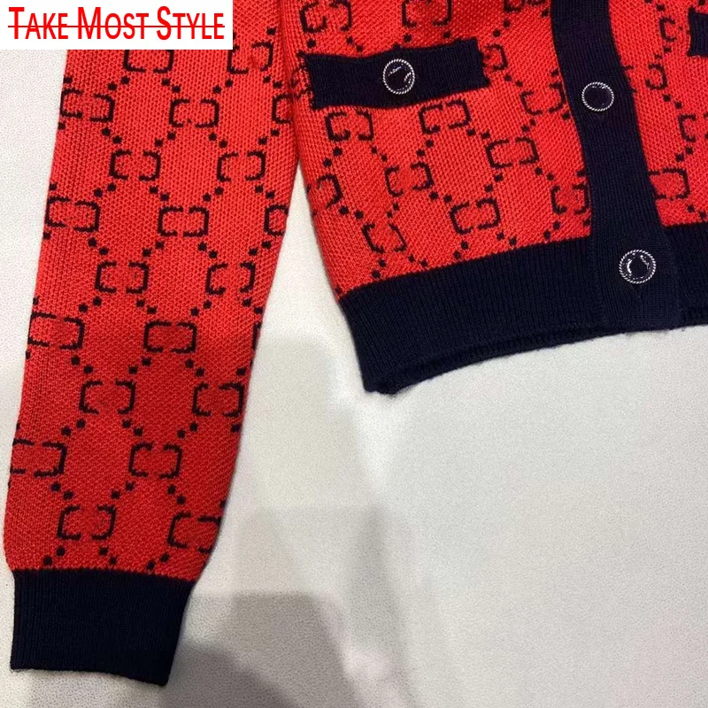 

2021 New Long Sleeve China Red Knitted Cardigan Jacquard Wool Blended Slim And Light Foreign Style