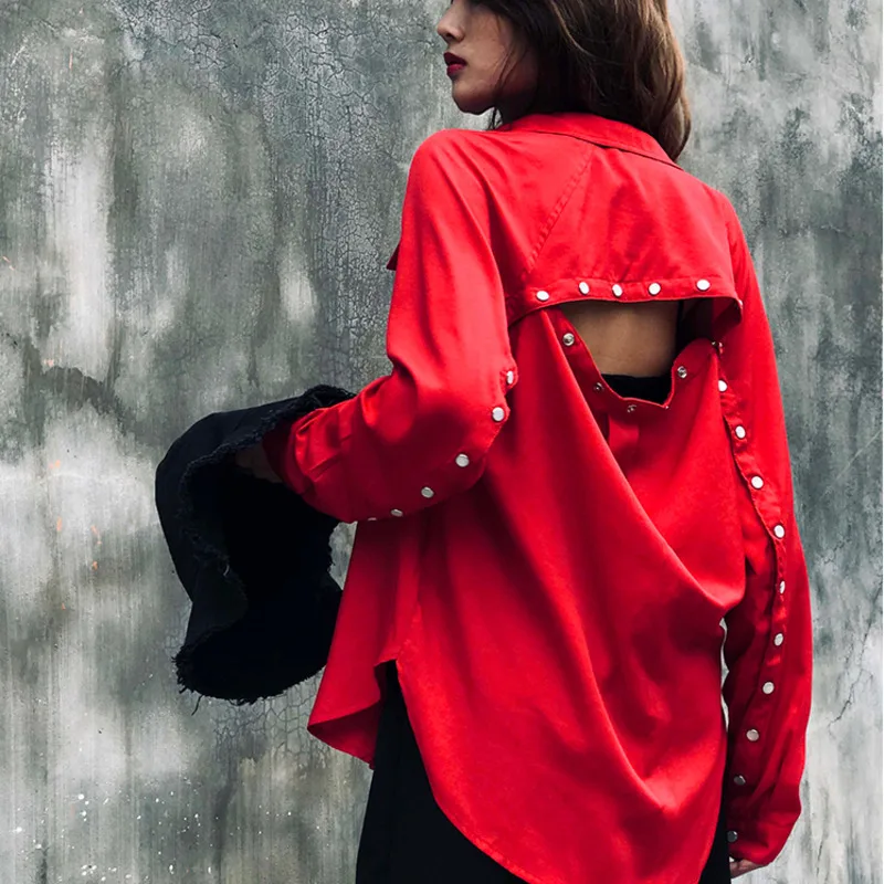 Женская рубашка с длинным рукавом LANMREM красная карманами на кнопках и