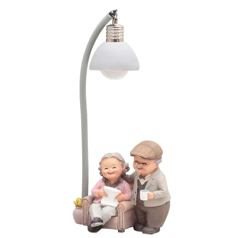 Романтический старше Миниатюрная модель фигурки из смолы ночной Светильник стол