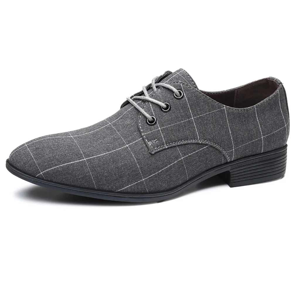 

New Design Luxury Plaid Dress Shoes For Men Slip On High Quality Male Loafers Classic Point Toe Wedding Light Shoes Big Size 48