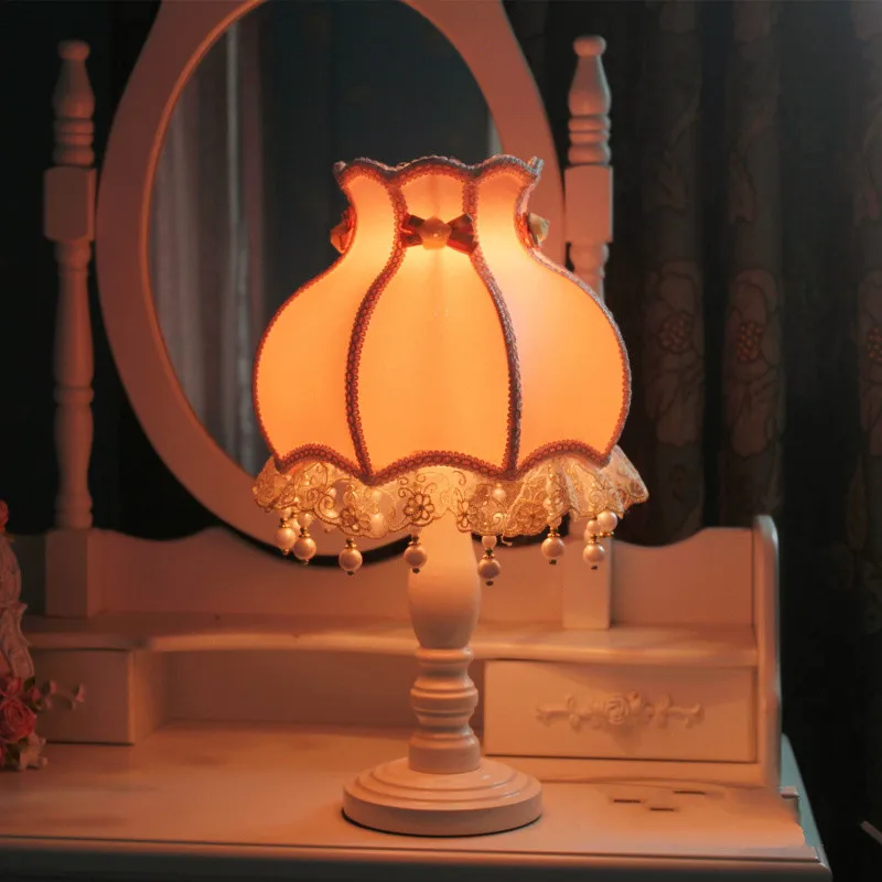 

Modern LED Fabric Lampshades Table Lamps Living Room Bedroom Desk Lighting Fixtures Princess room E27 Decor Light ZM911