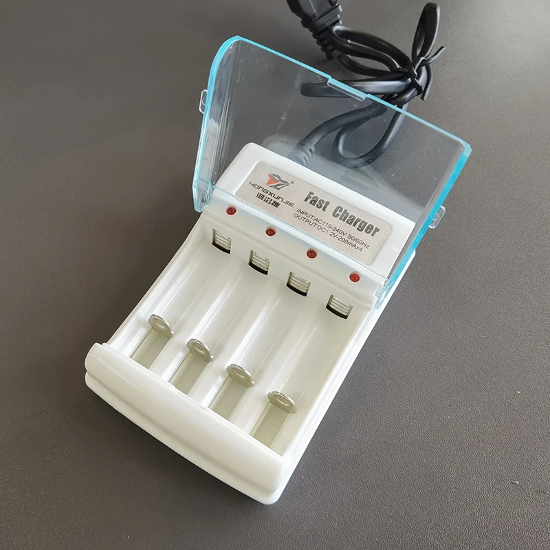 1 шт. новое универсальное зарядное устройство с четырьмя слотами для быстрой