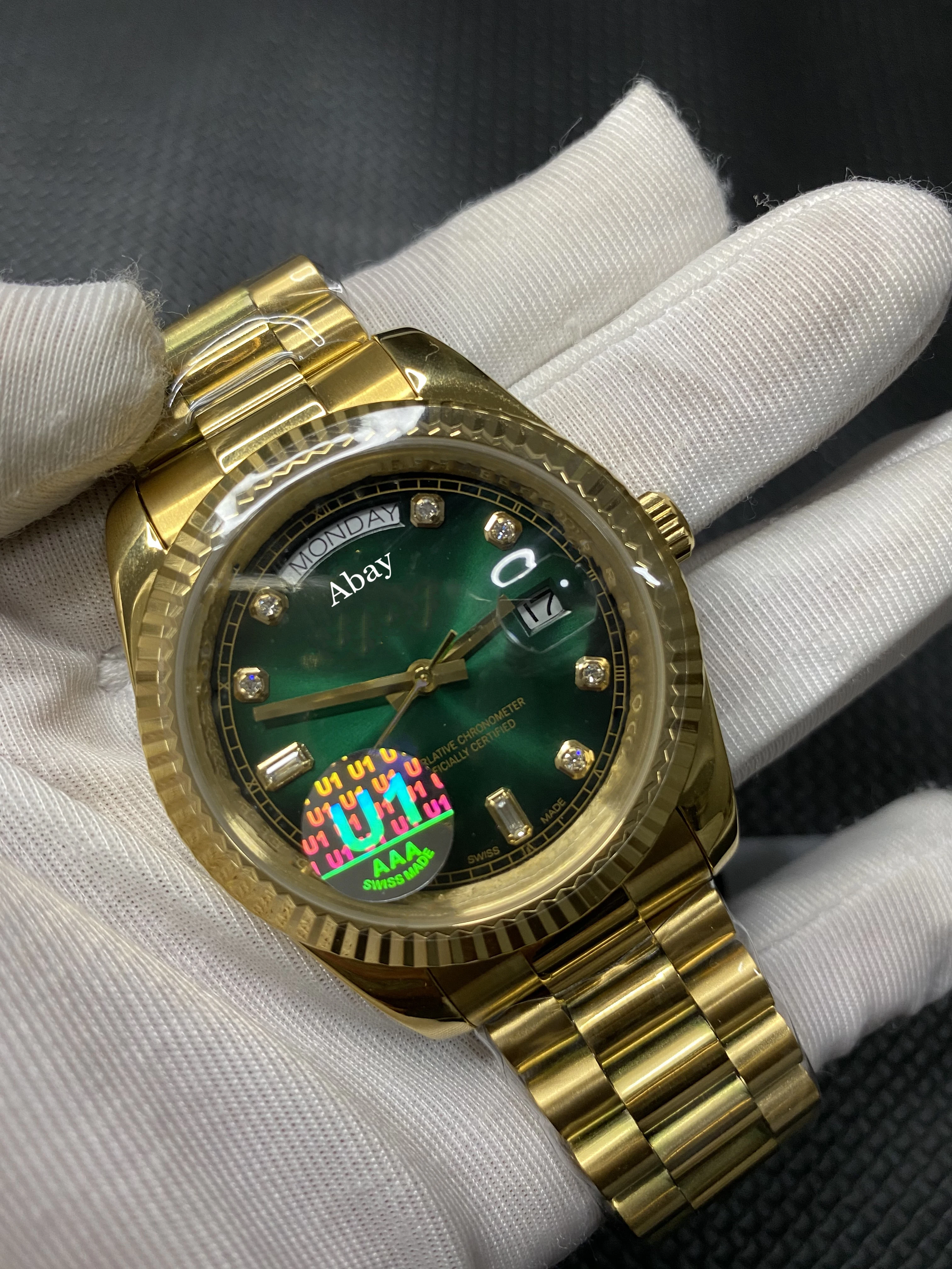 

Top high quality men's day-date mechanical watch sapphire glass green dial 40mm AAA+ quality for sale at low price