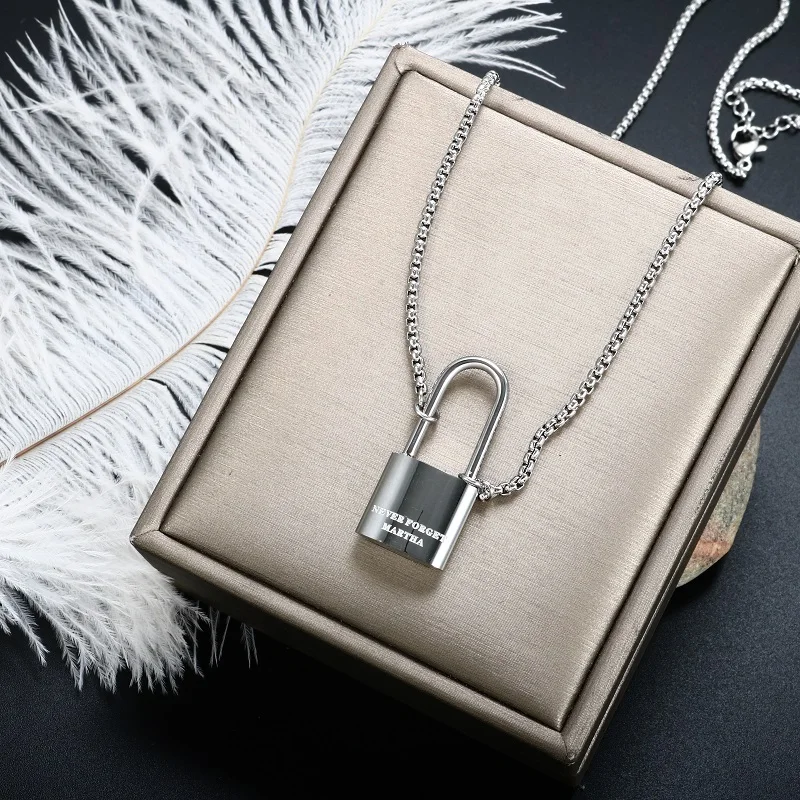 

ZMFashion Lock Necklace Men Women Punk Padlock Pendant Necklaces Stainless Steel Goth Jewelry Grunge Aesthetic Accessories