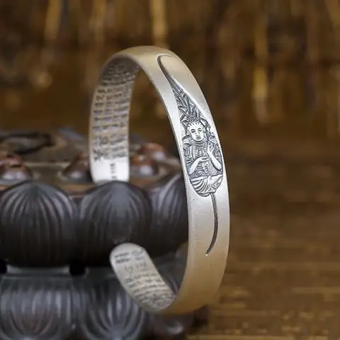 

Silver Bracelet 999 Sterling Silver Men's and Women's Zodiac Natal Buddha Pure Silver Bracelet Retro Heart Sutra Eight Patron Sa