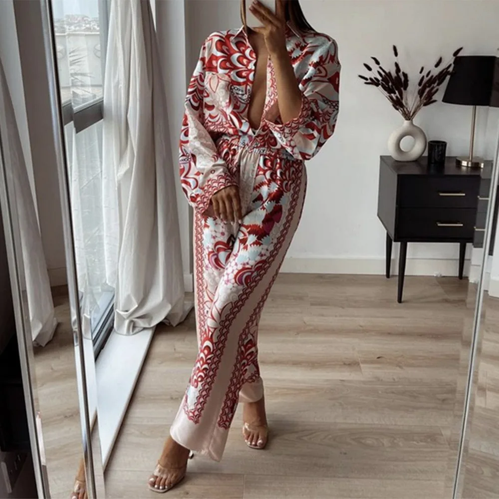 

Classic Totem Print Women's Hot Shirt Shorts Casual Suit Spring/Summer 2021 Simple Button Fashion Women's Streetwear