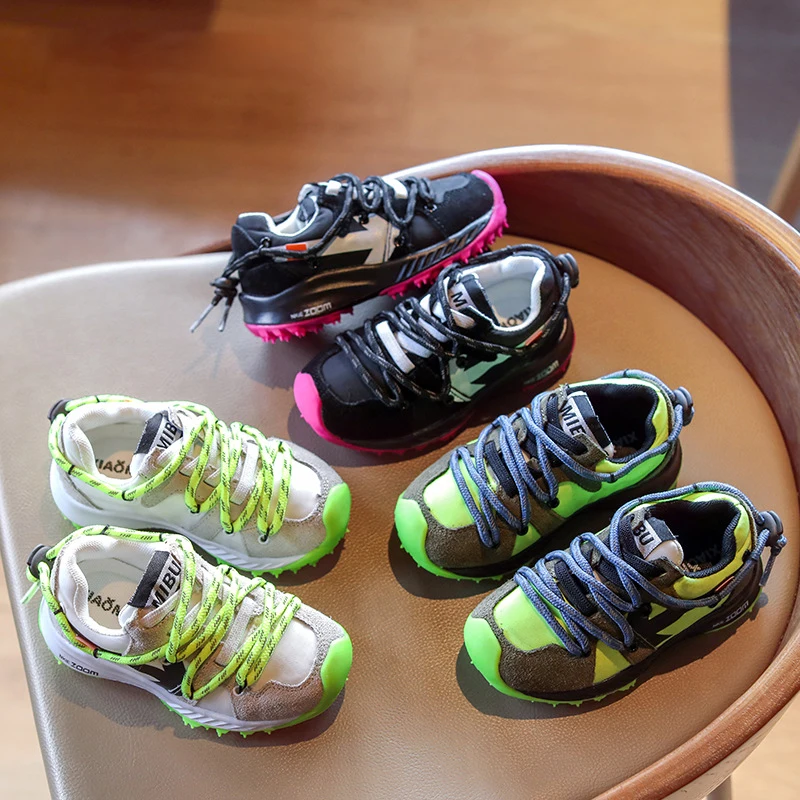 Весенние детские спортивные кроссовки брендовые мягкие для мальчиков