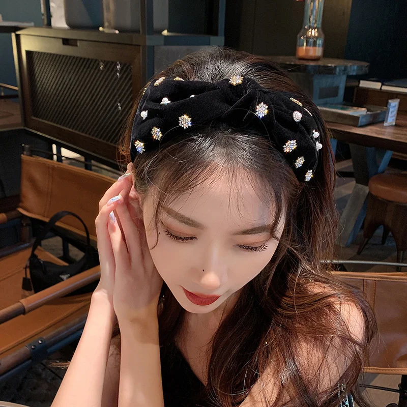 

Luxuy-Cinta para el pelo de terciopelo negro para mujer y niña, diadema ancha con perlas y nudo de diamantes de imitación,