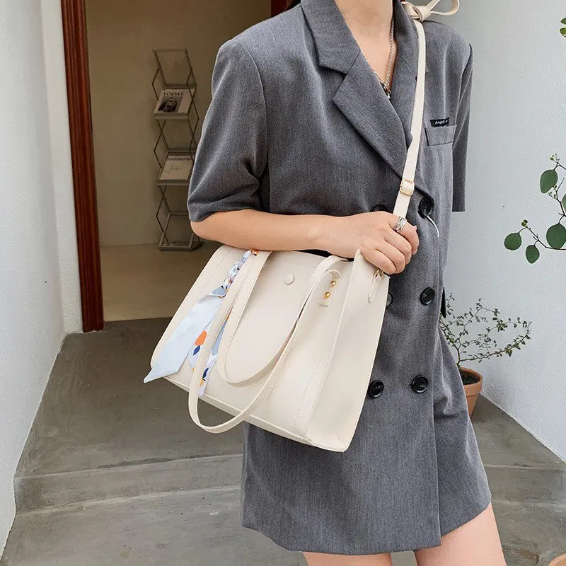 

Однотонная уникальная нишевая дизайнерская женская сумка, новинка 2021, модный Шелковый шарф, простая сумка через плечо