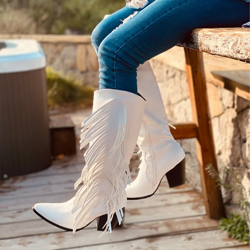 Женские замшевые сапоги до колена с вышивкой кисточками и заостренным носком на