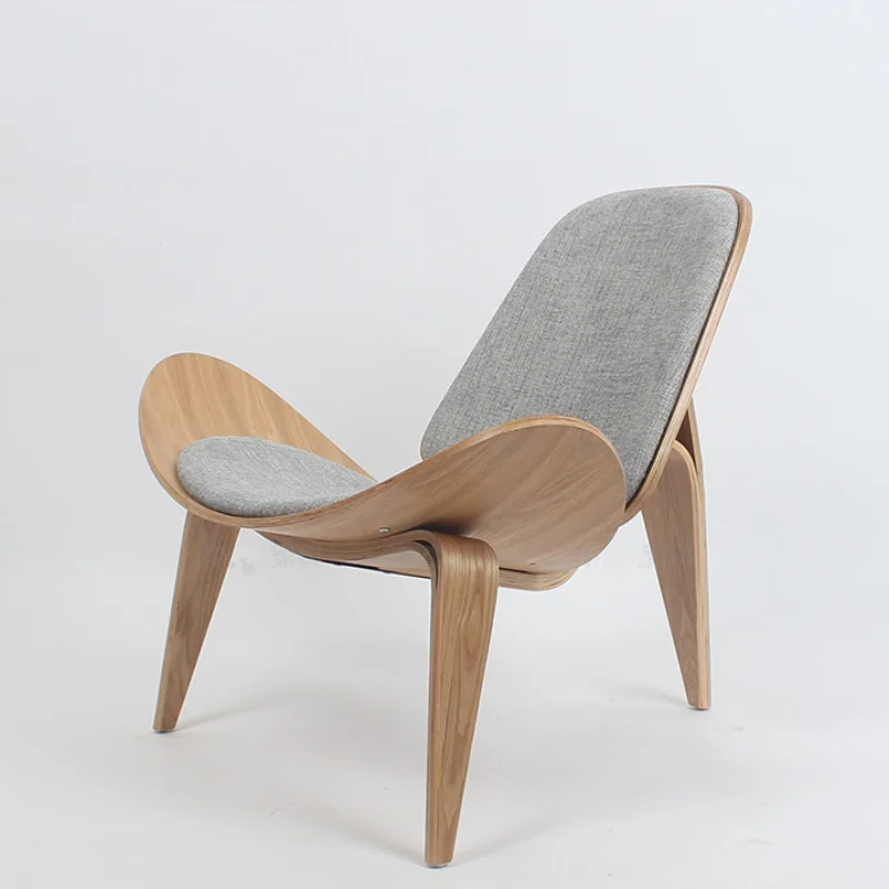 Стул с трехножной оболочкой в стиле Ханса Вегнера фанерная ткань обивка мебель