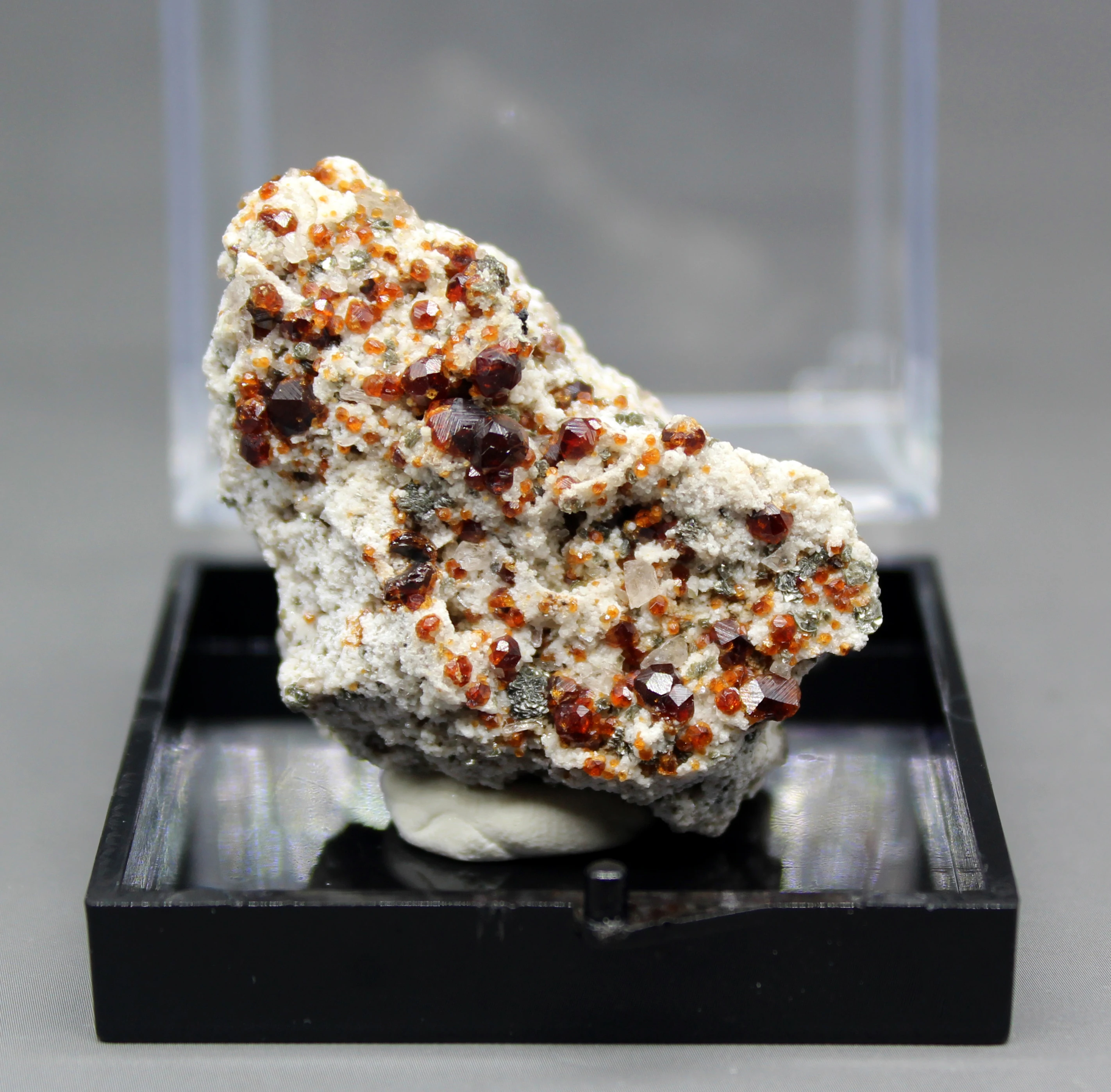 100% натуральный гранат и чай кристалл симбиоза минеральные образцы камней