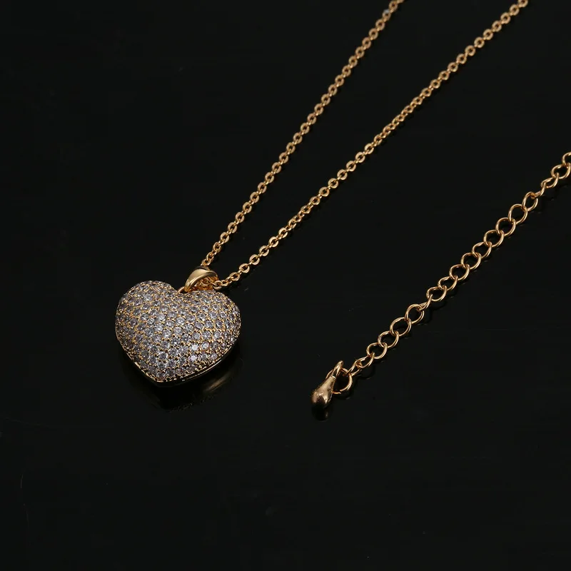 

HIYONG Cubic Zircon Heart Pendant Necklace For Women Cute Fashion Small Crystal Heart Choker Wedding Jewelry Christmas Gifts