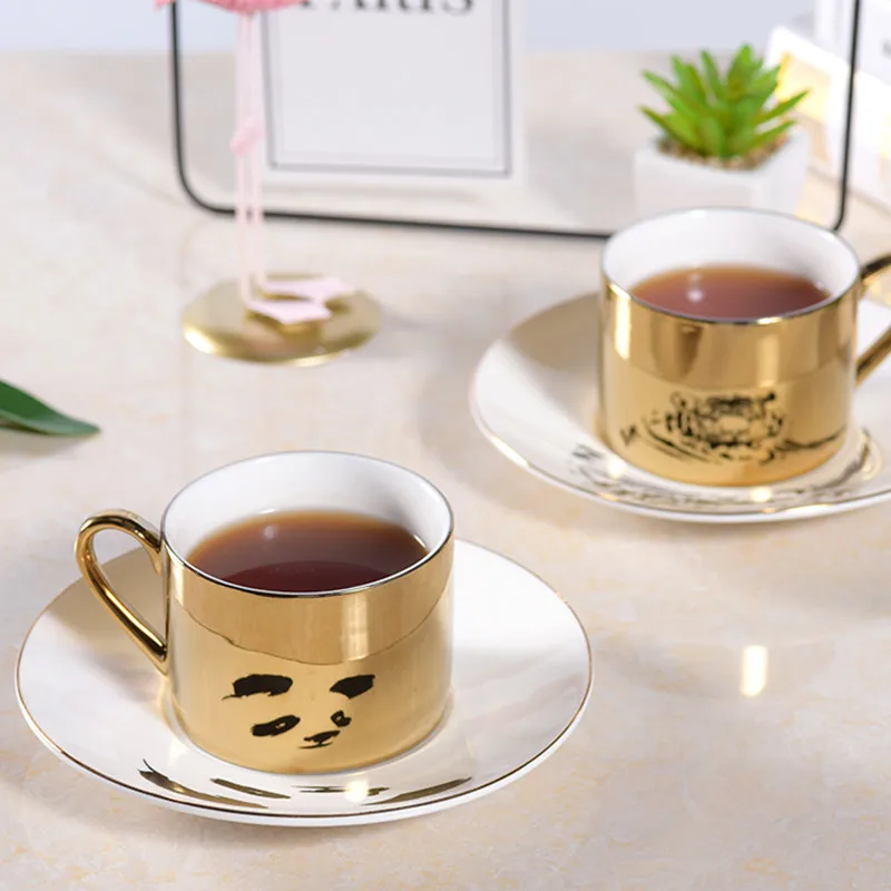 

220ml Panda Reflection Cup Creative Animals Reflect Mirror Coffee Mugs With Saucer Breakfast Water Bottle Christmas Gift