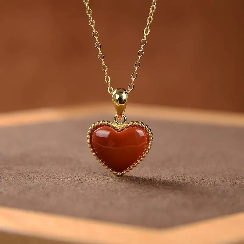 

South Red Heart Agate Pendant Sterling Silver Necklace Vintage Gold Natural Little Red Heart Clavicle Chain Cold Style Light