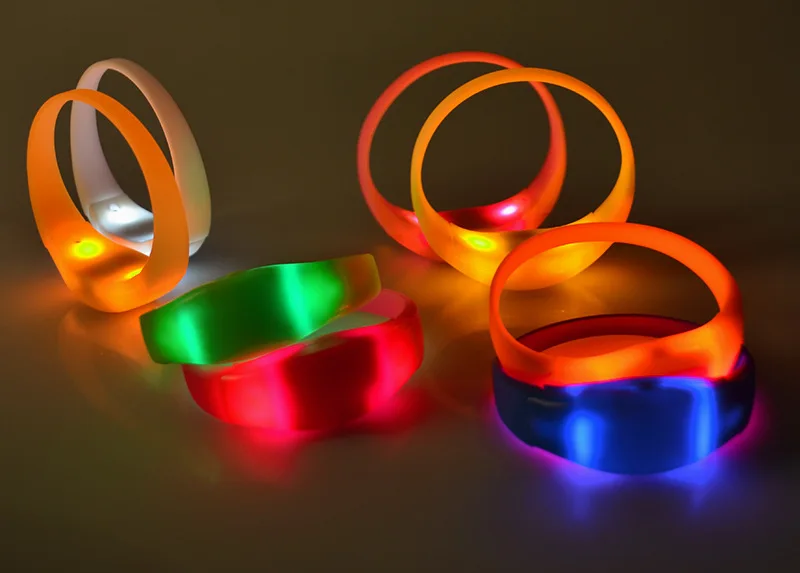 Товары для домашних животных собак кошек чистый цвет голосовое управление