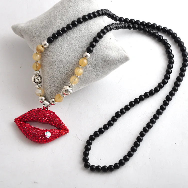 Ожерелье с пуговицами Стразы губы длинное ожерелье женские бусины из бисера женская цепь на свитер розовые