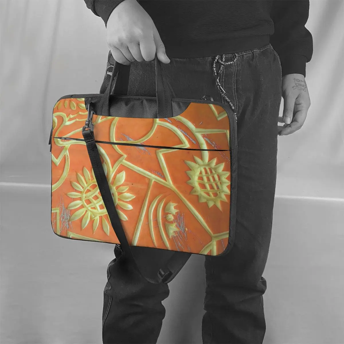 

Pumpkin Laptop Bag Case Vintage Travel Computer Bag Crossbody Protective Laptop Pouch