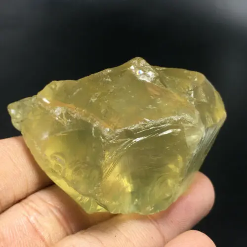 Образец натурального кристалла кварца желтый кристалл a2