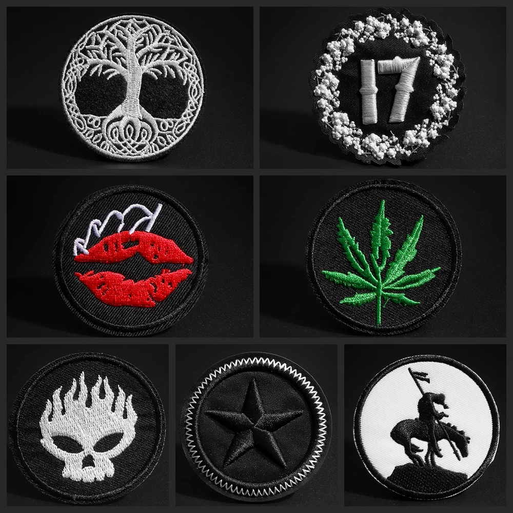 

Round black patches for Clothes punk DIY skull Red lips and green leaves motorcycle coats hats T-shirt decoration patch Decal