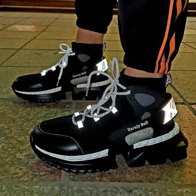 

Men High-top Running Shoes Comfortable Breathable White Sports Shoes Thick Sole Outdoor Sports Shoes Men Training Jogging Shoes