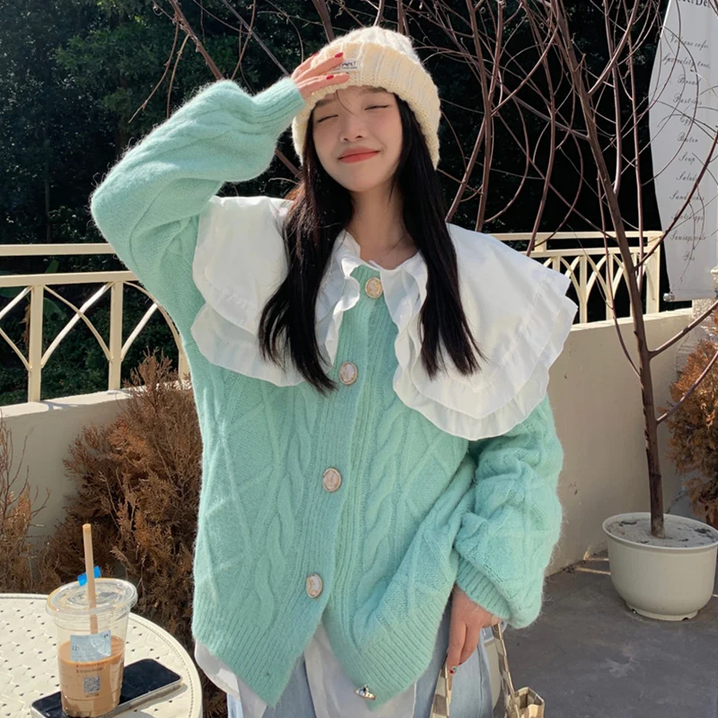 

New twist sweater single-breasted solid color coat+fashion Joker design double-layer doll collar shirt set of 2