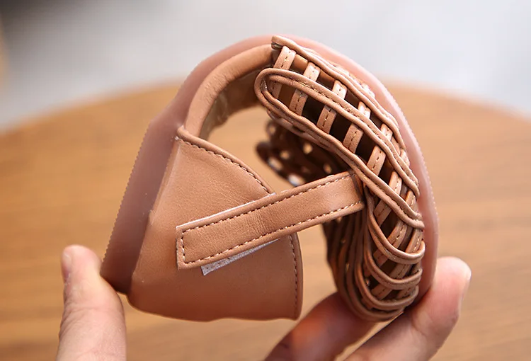 

Kids Sandals 2020 Summer New Style Children 's Retro Woven Baotou Flat Girls Princess Shoes