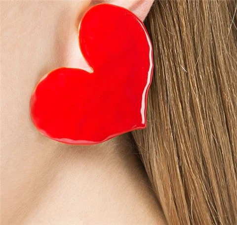

Timeless Wonder Enamel Red XL Heart Clip on Earrings for Women Designer Jewelry Goth Emo Luxury Ins Slay Rare Retro Heavy 3351