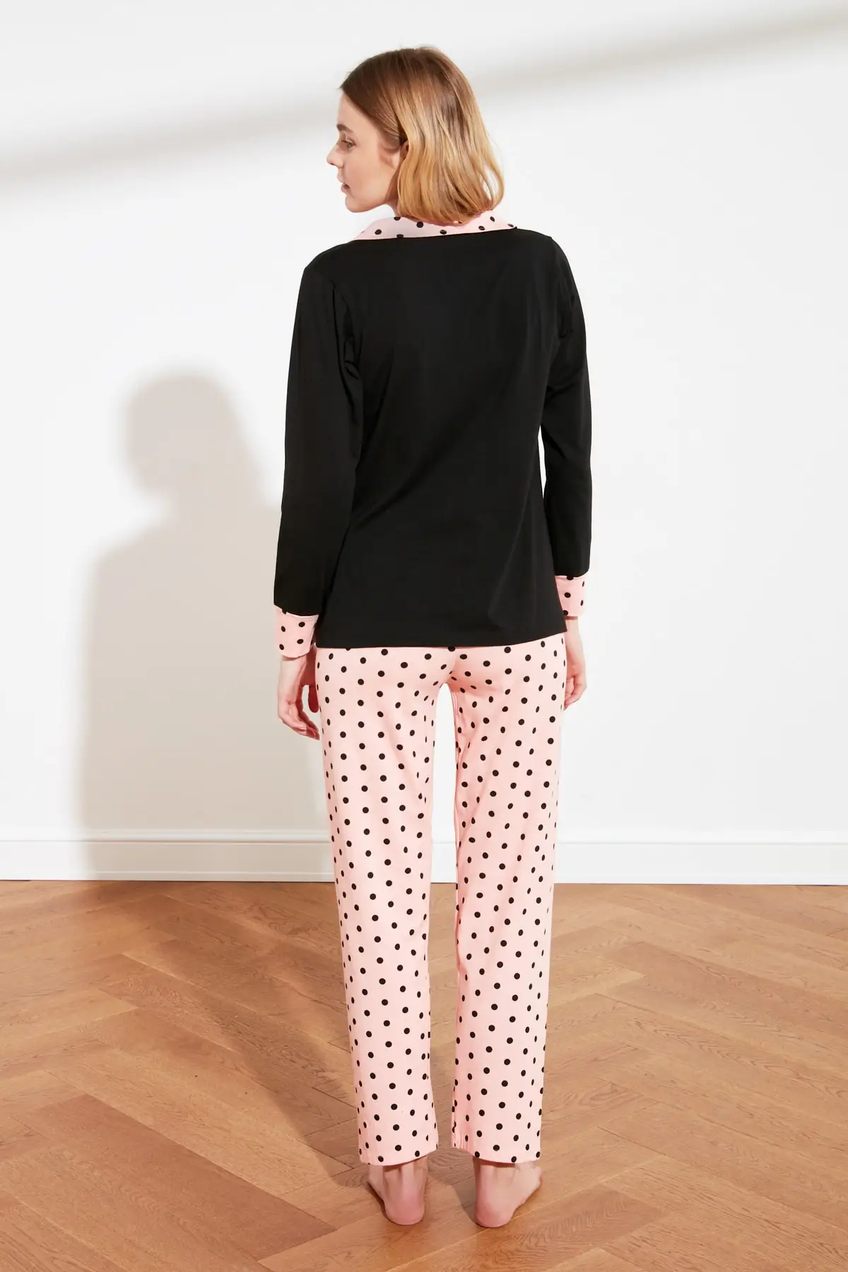 

Trendyol Printed Knitted Pajamas Set THMAW21PT1104