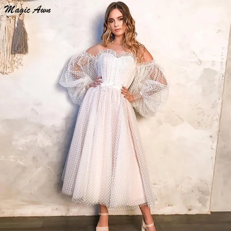 

Magic Awn Chic Beach Wedding Dresses Ankle Length Off The Shoulder Full Puffy Sleeves A-Line Bohemian Wedding Party Gowns Robes