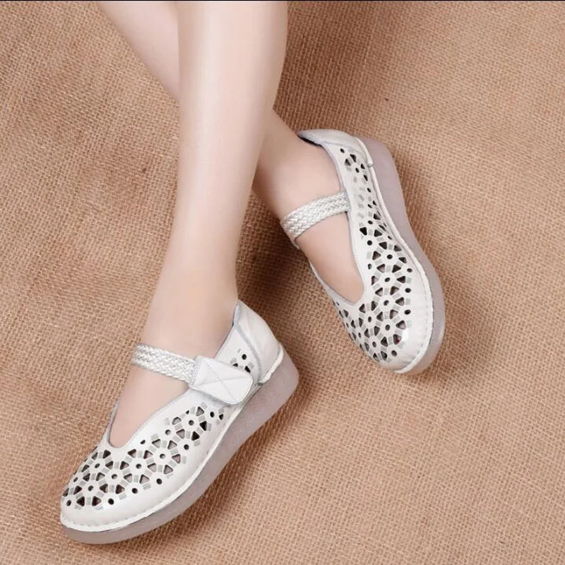 Handmade Women's Flats 2020 Summer Genuine Leather  Soft Bottom Ladies Shoes Hollow Hole Woman Retro Solid Gladiator Sandals