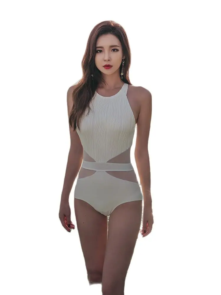 Купальный костюм женский сексуальный цельный маленький бюст сборный облегающий