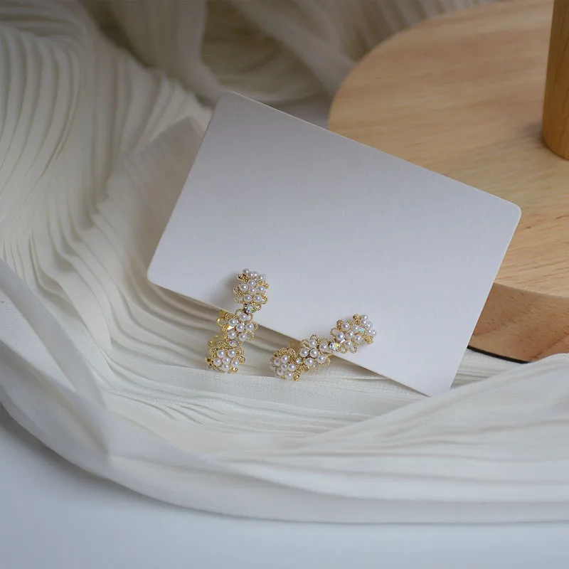 

2021 Korean New Simple Geometry Earrings Fashion Temperament Sweet Pearl Flower Earrings Female Jewelry