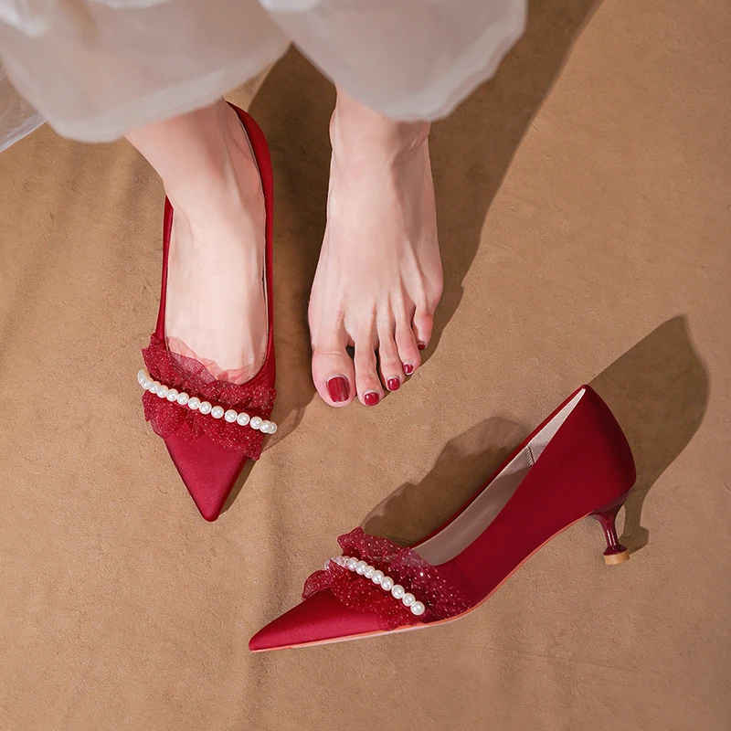 French Wedding Main Wedding Dress Bride Shoes Women's Low Heel White Satin High Heels Design Sense of Minority Temperament