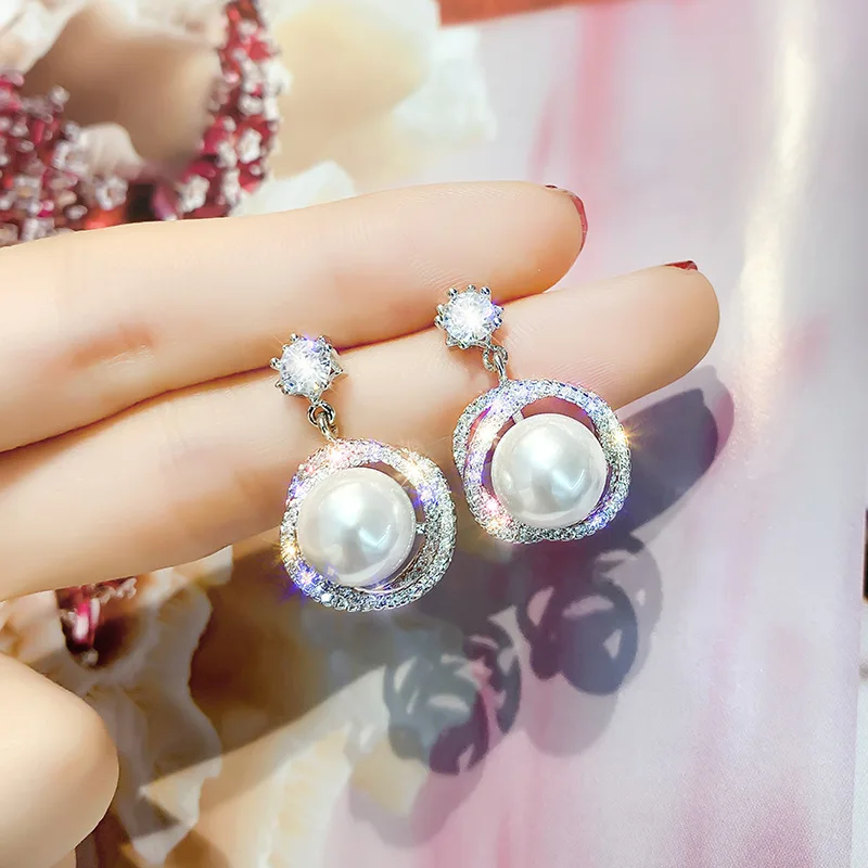 

925 Silver Needle Korean East Gate Personality Temperament Super Flash Circle Diamond Inlaid Zircon Freshwater Pearl Earrings
