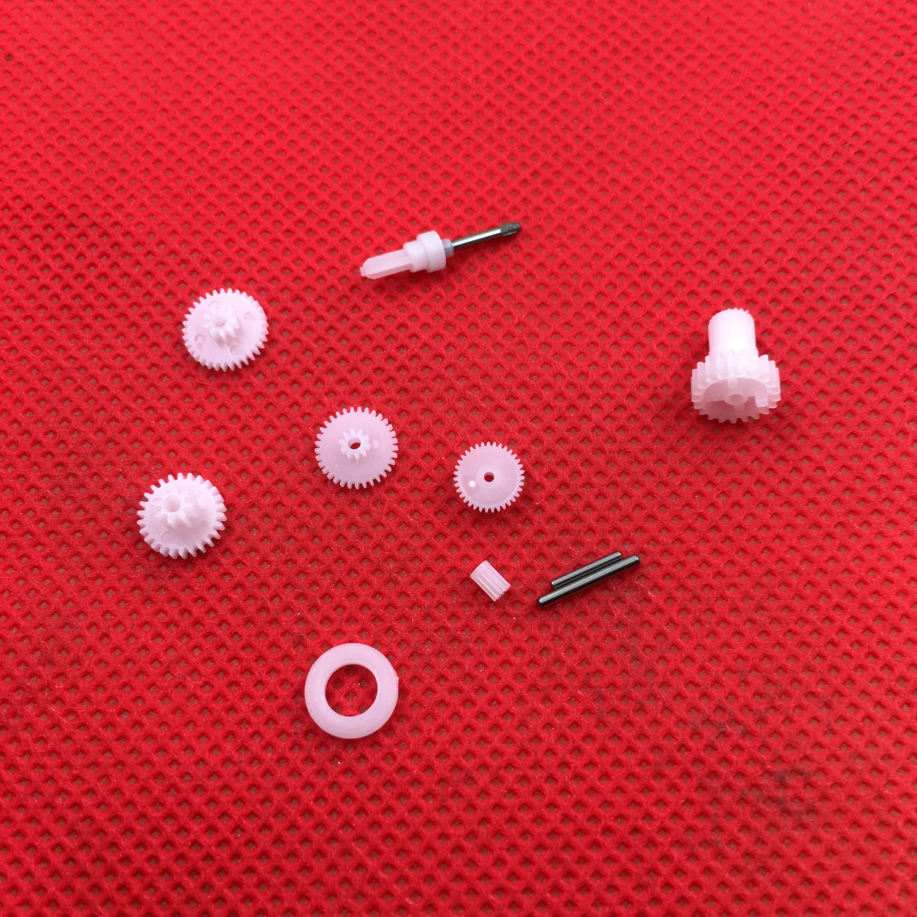 

XK K130 2,4G запасные части для радиоуправляемого вертолета части (K130-0031 Серводвигатель Набор) (K130-0030 сервопривод)