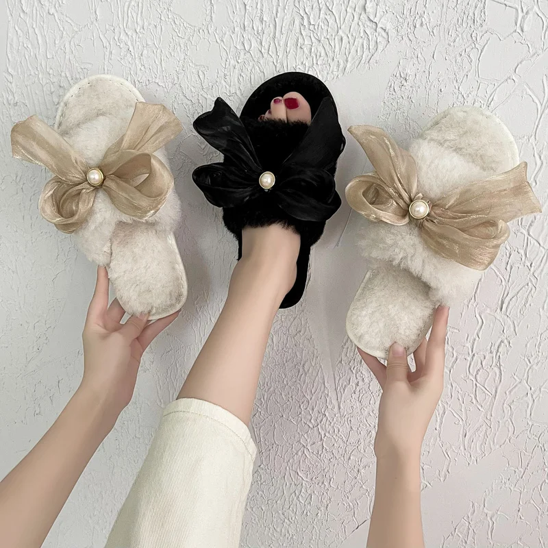

Soft Plush Cotton Cute Slippers Shoes Couple Unisex Non-Slip Floor Indoor Home Furry Slippers Women Shoes For Bedroom
