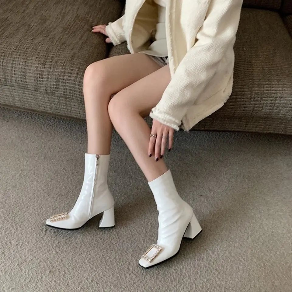 

2021winter New Diamond Buckle Square Toe Boots Thick Heel Short Boots Stone Pattern Fleece-Lined Temperament Zipper Boots Women