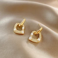 2021 new fashion temperament geometric fine shiny crystal women earrings contracted sweet senior pearl drop earrings