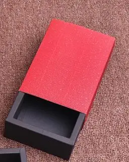 Red and black 10 шт коробка из крафт-бумаги с матовой прозрачной крышкой ящик стиль картонная коробка для куклы упаковка ювелирных изделий Подарочная коробка - Цвет: Red and black