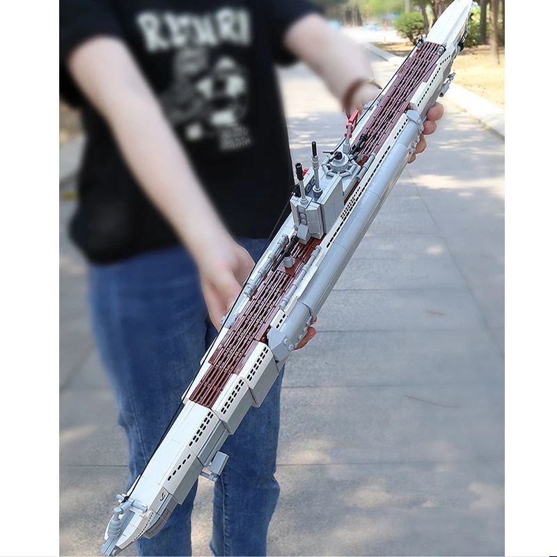 

New Military Submarine U-47 Building Blocks Model ww2 War Mega Weapon Brick 1035pcs Toys Gifts for Children Kids